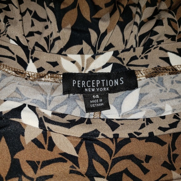 Perceptions 14 leaf pattern tie waist boat neck - Picture 5 of 8